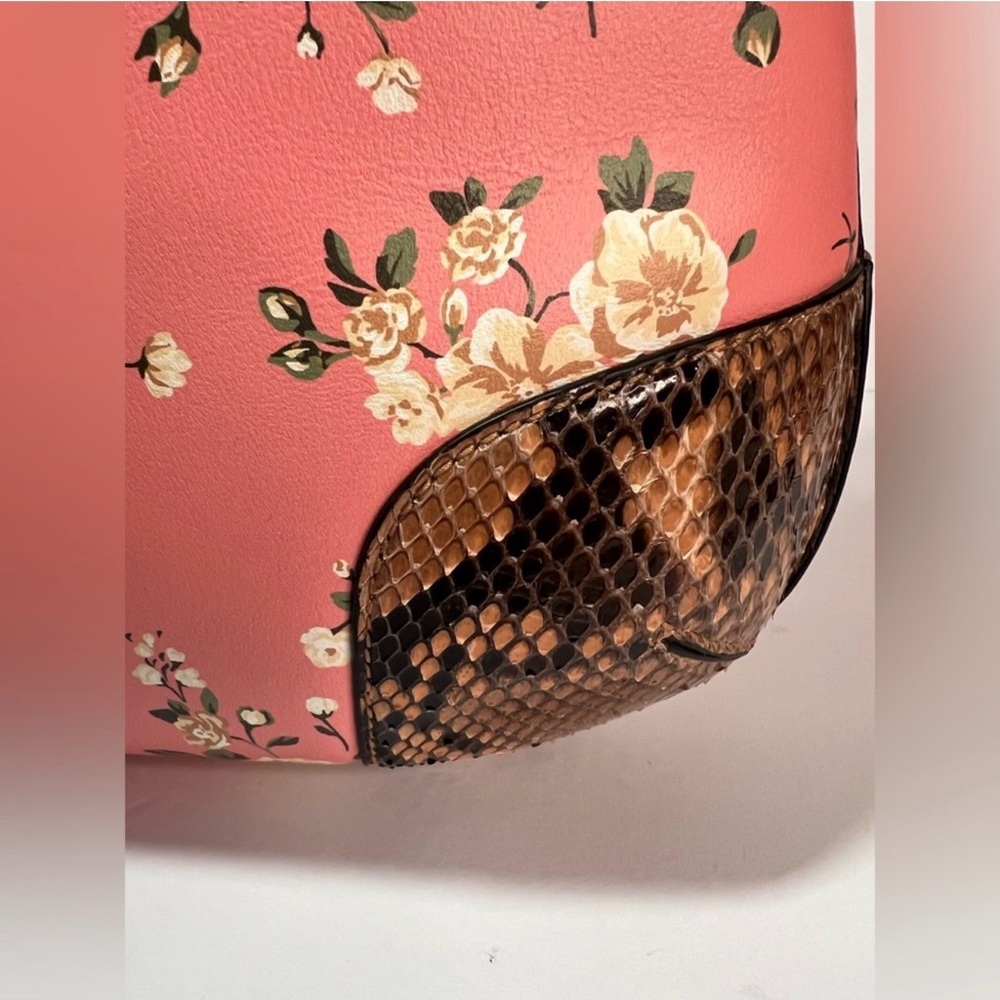 Michael Kors Collection Bancroft Woman’s Shoulder Bag with Snake-Texture Accents - Picture 9 of 13